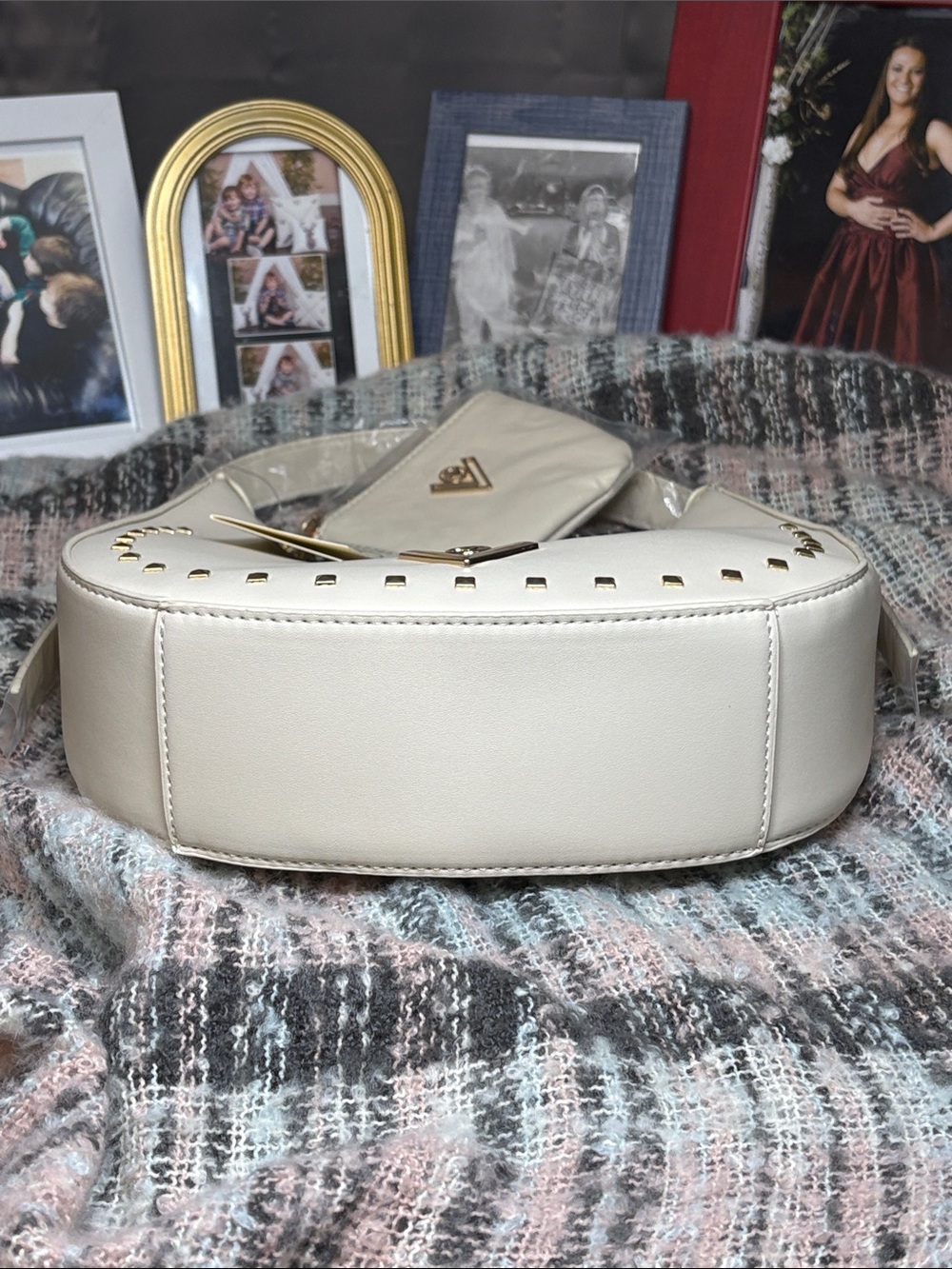 Valentino Orlandi White Hobo Bag with Coin Pouch - Picture 9 of 11